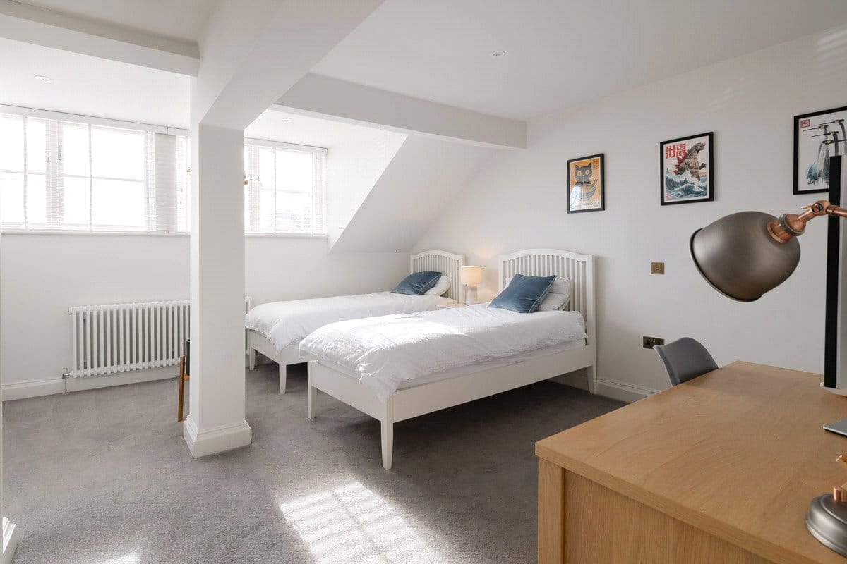 5 bedroom house, Mount Vale, York YO24 - Available