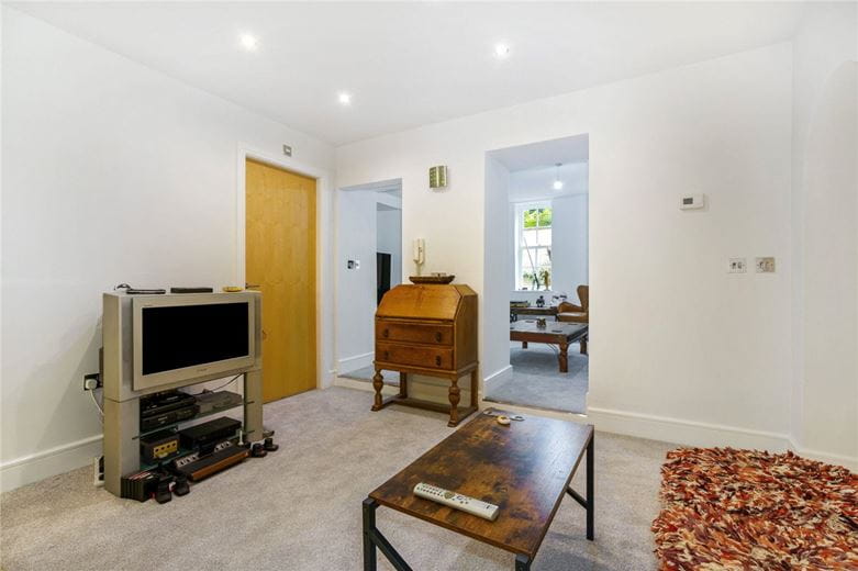 1 bedroom flat, The Mount, York YO24 - Available