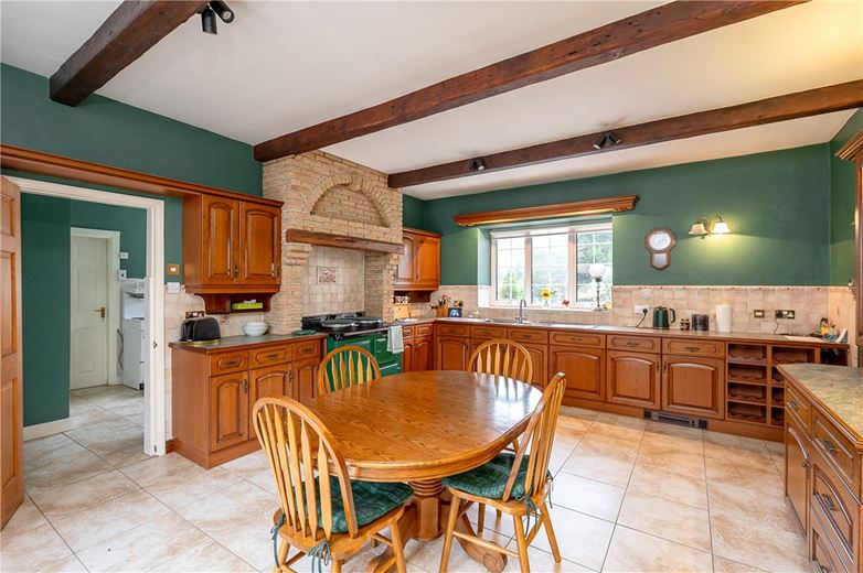 5 bedroom house, Tadcaster Road, Sherburn in Elmet LS25 - Available