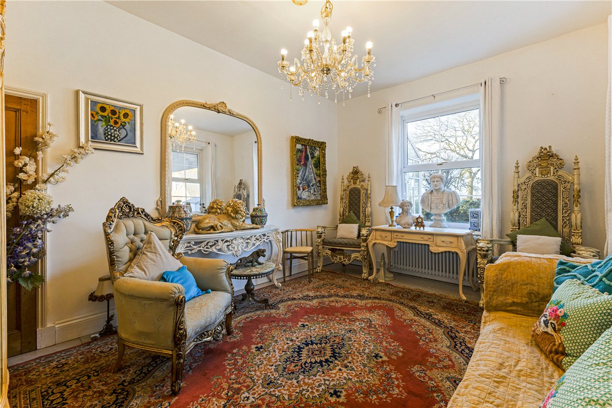 7 bedroom house, Manby Road, Stewton LN11 - Available