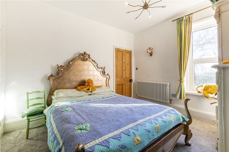 7 bedroom house, Manby Road, Stewton LN11 - Available