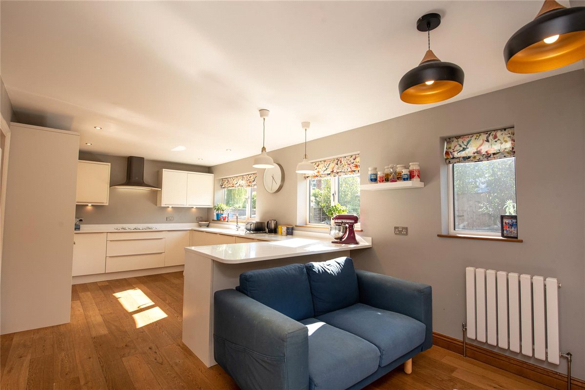 5 bedroom house, Beadle Garth, Copmanthorpe YO23 - Available