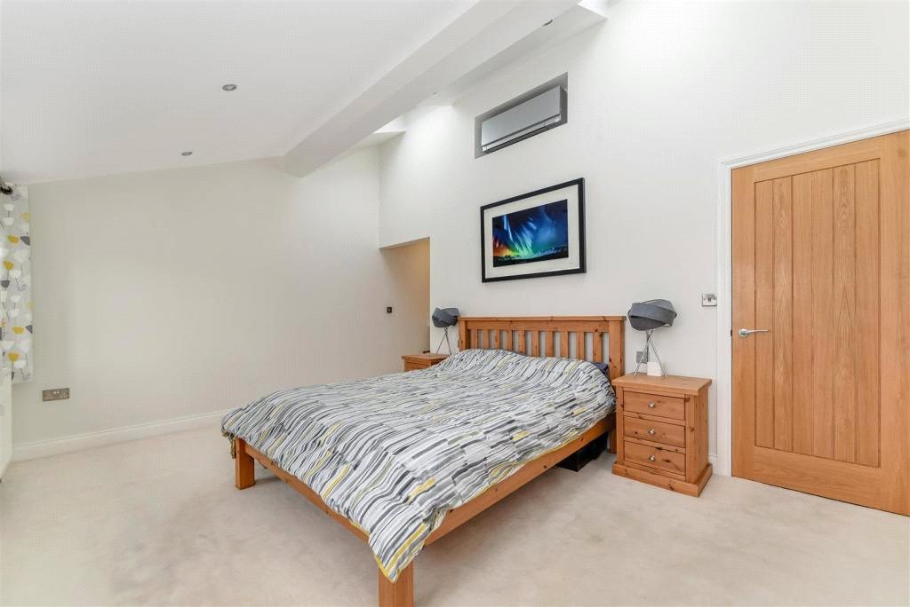 5 bedroom house, Beadle Garth, Copmanthorpe YO23 - Available