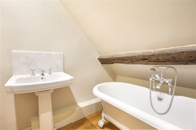 4 bedroom house, Precentors Court, York YO1 - Available