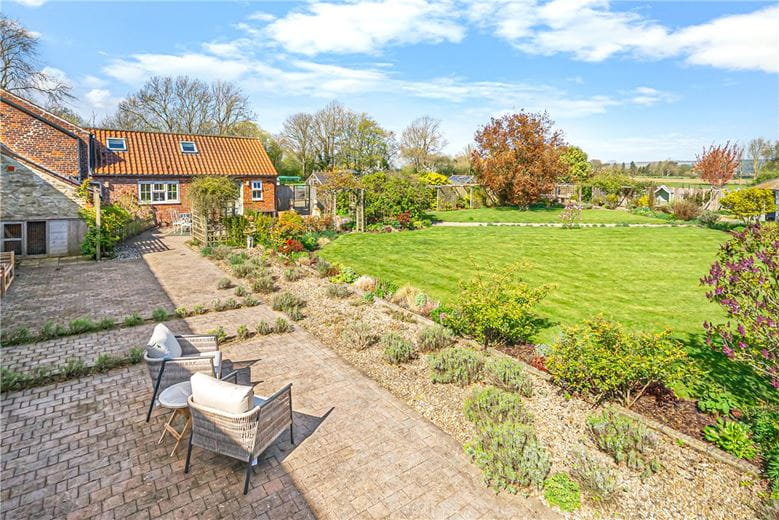 4 bedroom house, Yedingham, Malton YO17 - Available