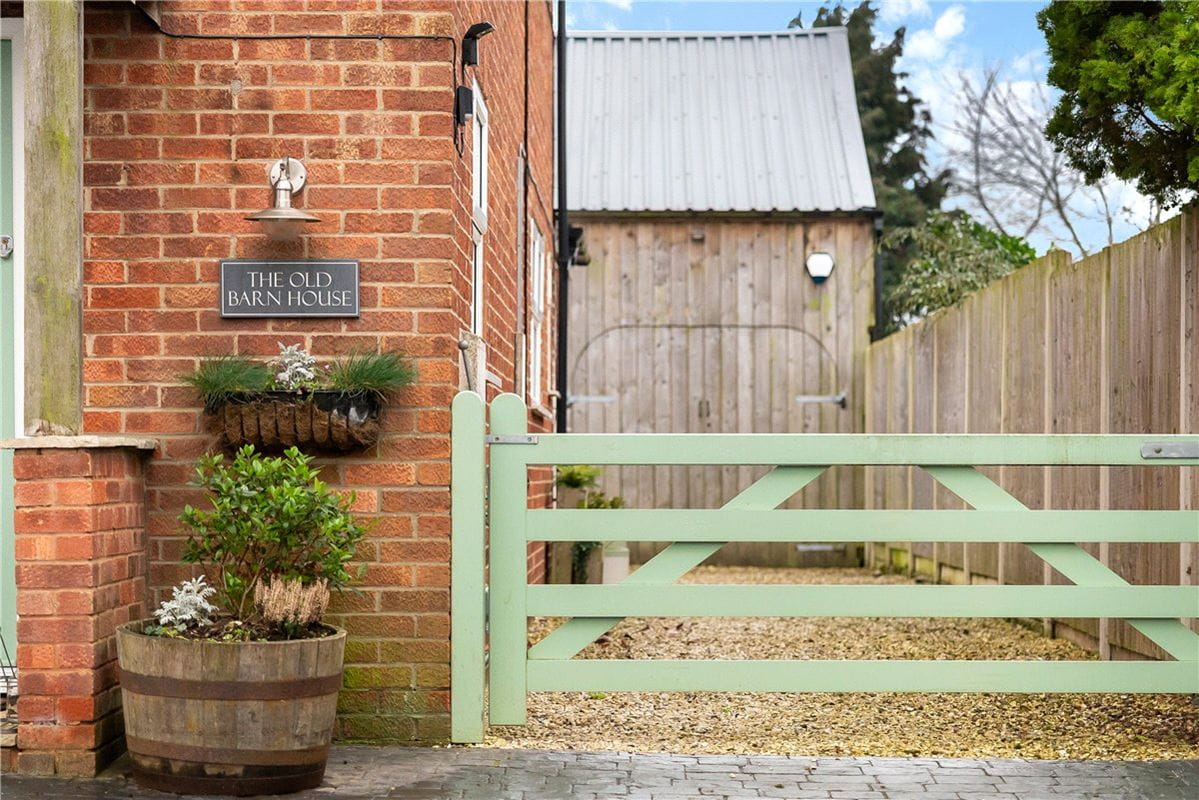 3 bedroom house, Main Street, Linton on Ouse YO30 - Available