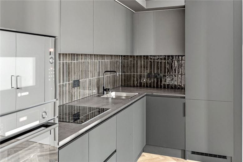 2 bedroom flat, Haxby Road, York YO31 - Available