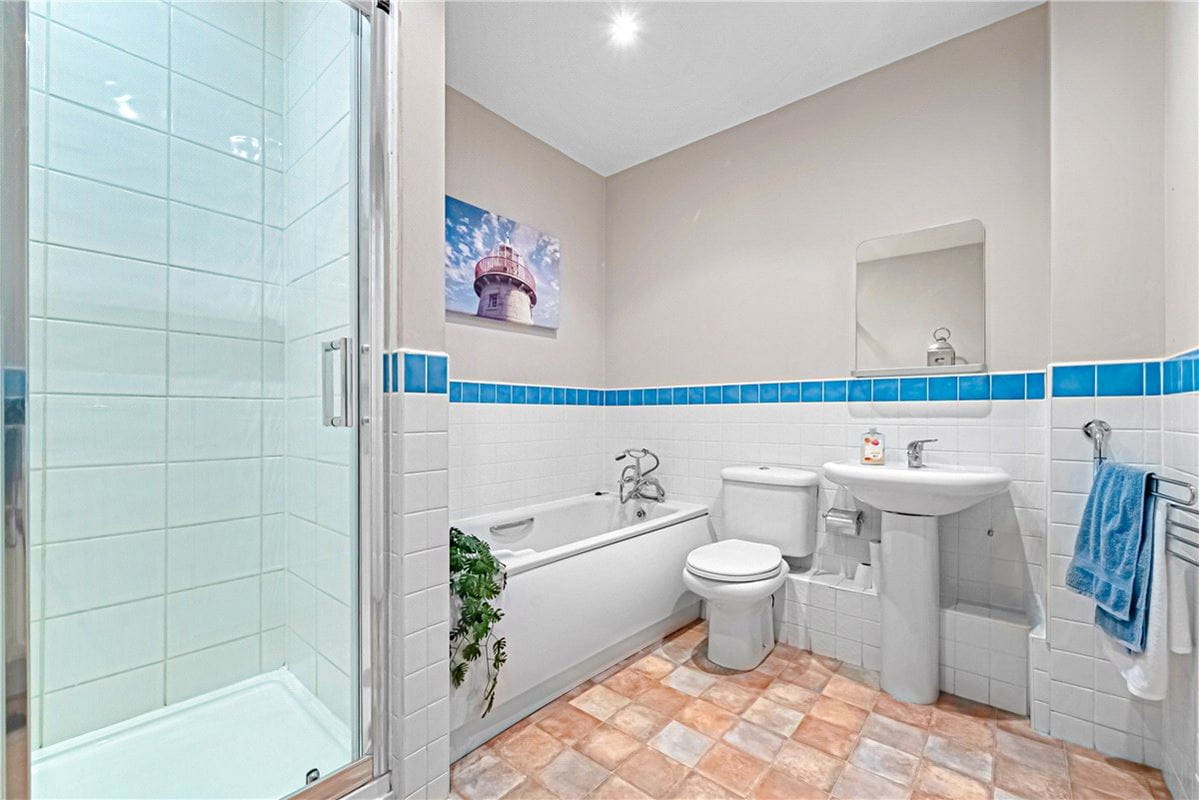 4 bedroom house, Grosvenor Park, York YO30 - Available