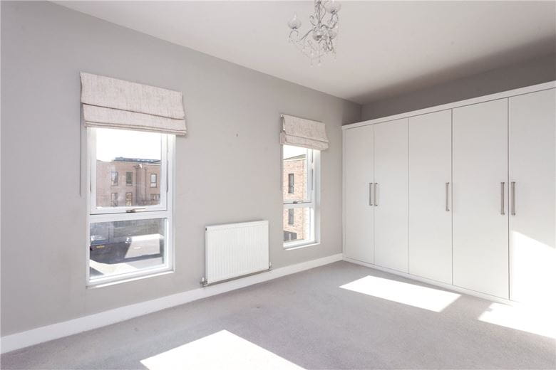 4 bedroom house, Joseph Terry Grove, York YO23 - Available